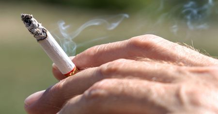 Pięć nawyków, które przyspieszają starzenie. Kardiolog ostrzega