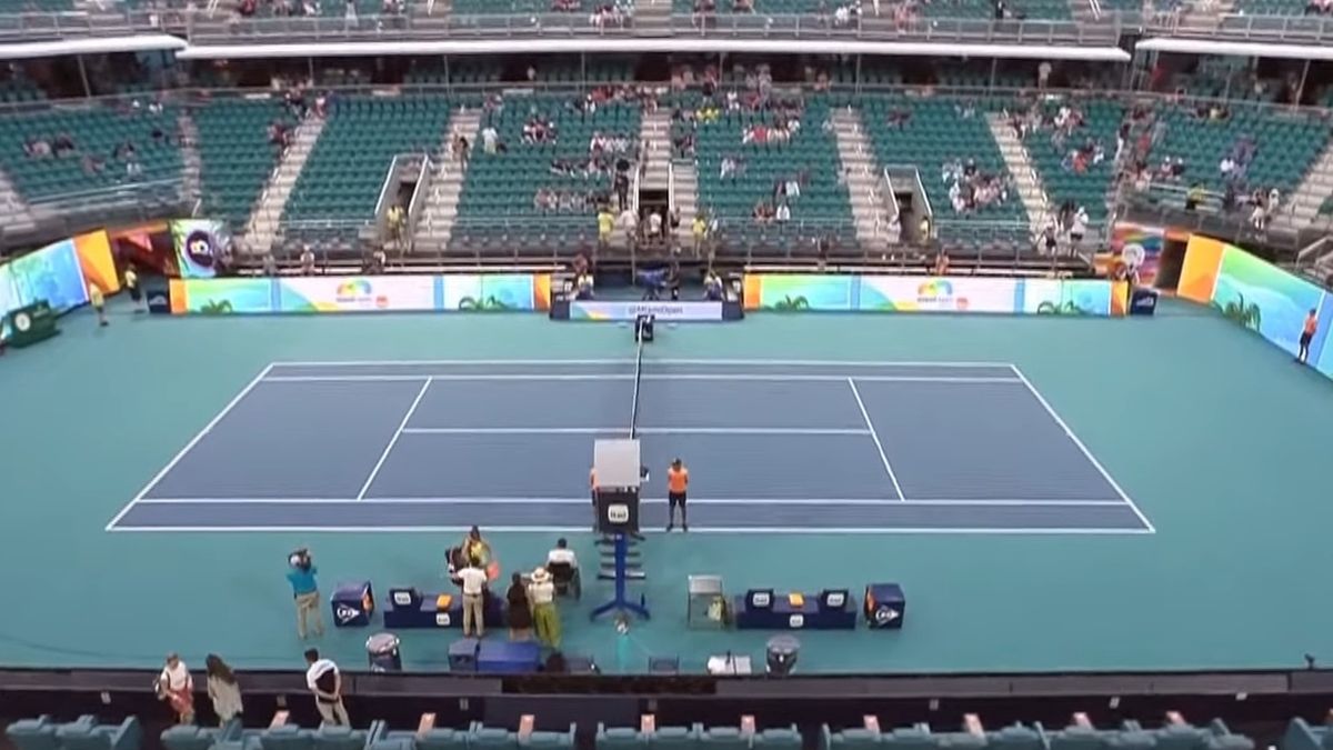 Na zdjęciu: trybuny na meczu Igi Świątek