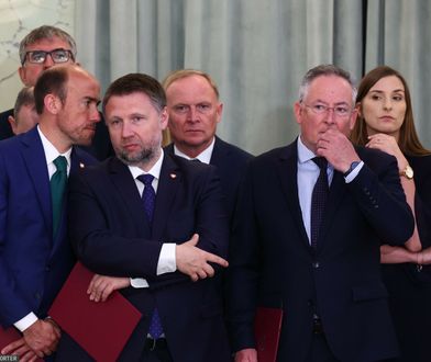 Start posłów i ministrów do PE. Polacy oburzeni