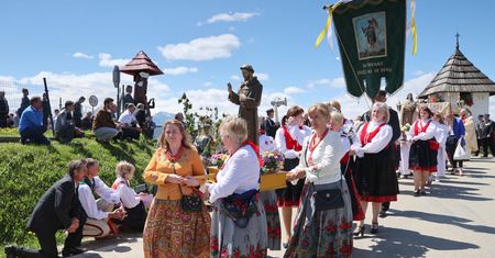 Boże Ciało. Ulicami polskich miast przeszły uroczyste procesje. Zobacz wyjątkowe zdjęcia