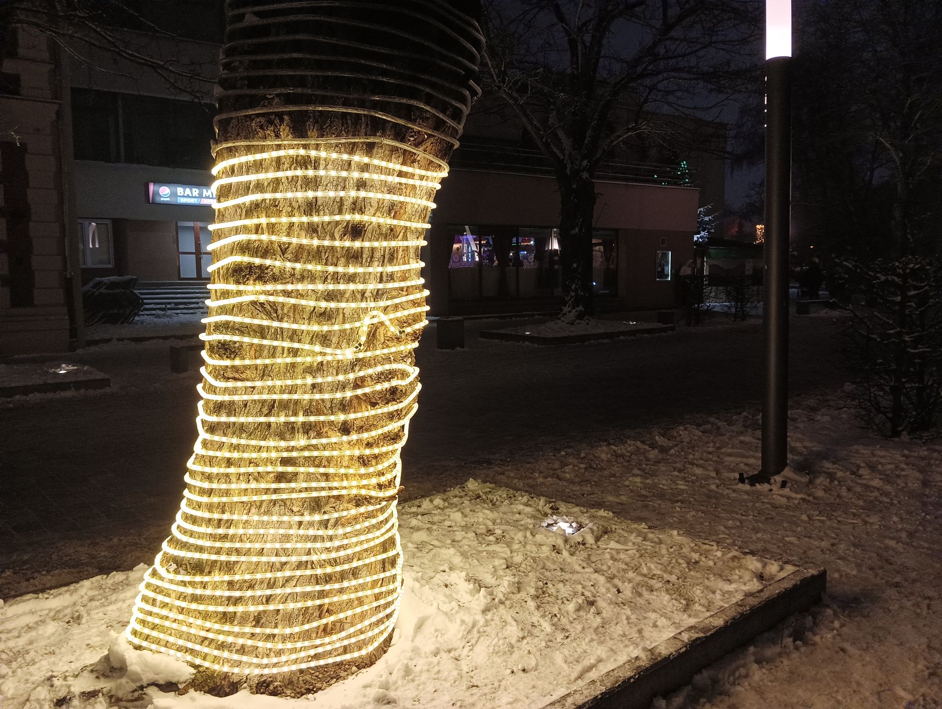 Test POCO M4 Pro 5G. 5G w tańszych smartfonach nabiera sensu 6