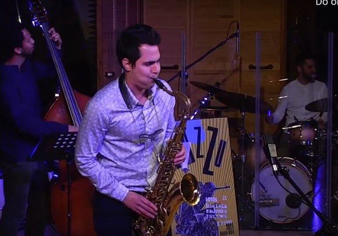 Śląskie. Klarnecista Joaquin Martines Sosa z zespołem zostali laureatami nagrody głównej konkursu dla młodych muzyków Bielskiej Zadymki Jazzowej.