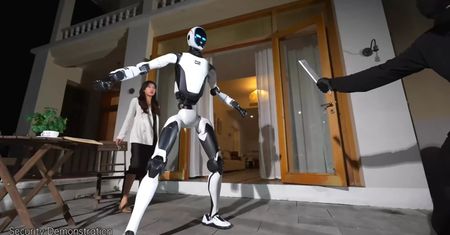 Unitree H2-X to robotyczny ochroniarz. Sztuki walki ma w jednym palcu
