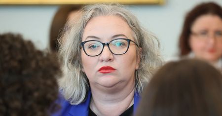 Chce odwołania Hołowni. Mówi, w czyim interesie działa