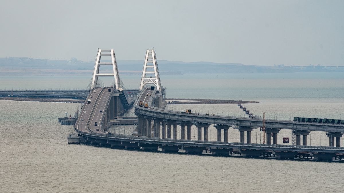 Panoramic view of the white Crimean bridge and the Kerch Strait of the Black Sea
Panoramic view of the white Crimean bridge and the Kerch Strait of the Black Sea
Sergey Denisenko
