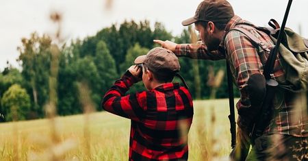 Dziewięciolatek zabił wilka. Ojca zabrali antyterroryści