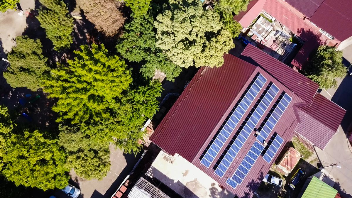 Canal+ z nową ofertą. Więcej kanałów? Nie tym razem. Stacja stawia na… fotowoltaikę 1