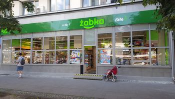 Akcje Żabki w górę. Właściciel Circle K chce przejąć sieć