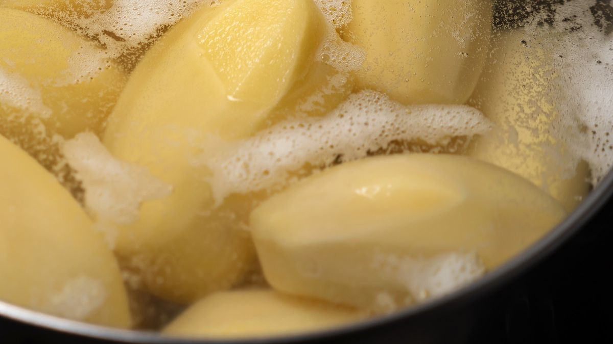 Jak szybko ugotować ziemniaki?