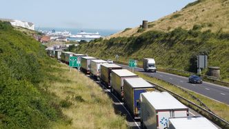 Brexit uderzy w polski transport. "Rezygnacja lub przeniesienie działalności"