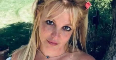 Z Britney Spears jest coraz gorzej. "Jest całkowicie dysfunkcyjna"