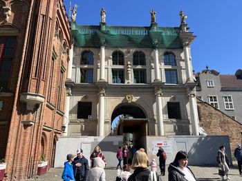 Jeden z najważniejszych zabytków Gdańska. Ogrodzenie szpeci i niepokoi
