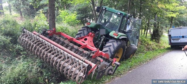 Okolice Staszowa: Jazdę zakończył w rowie