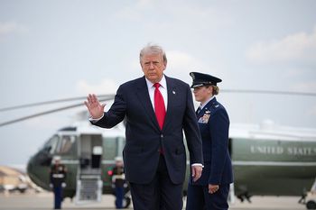 Media: USA rozważają potężny atak na Iran. Na celowniku energetyka