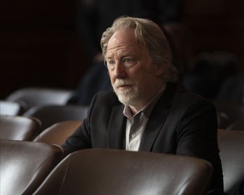 Timothy Busfield wycięty z filmu po zarzutach o wykorzystywanie dziecka