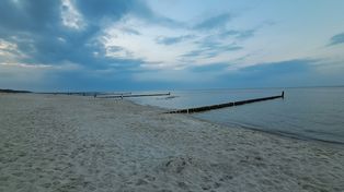Najpopularniejsze plaże nudystów w Polsce i w Łódzkiem. Oto plaże nad Bałtykiem i nie tylko. Gdzie wypoczywać niczym Adam i Ewa? Sprawdź