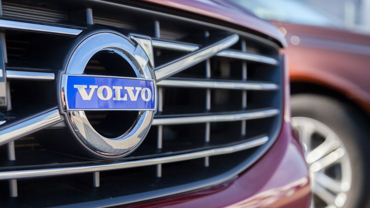 NUERNBERG / GERMANY - MARCH 4, 2018: Volvo logo on a Volvo car at a Volvo car dealer in Germany.
Photographer: Joerg Huettenhoels
volvo,emblem,sign,car,luxury,swedish,vehicle,new,blue,s90,trucks,transportation,editorial,automotive,engine,design,sweden,technology,transport,auto,motor,illustrative,view,presentation,modern,style,light,class,exhibition,model,expensive,automobile,wheel,speed,logo,industry,shiny,xc60,sedan,road,t6,polestar,test,vehicle icons,dealer, volvo, emblem, sign, car, luxury, swedish, vehicle, new, blue, s90, trucks, transportation, editorial, automotive, engine, design, sweden, technology, transport, auto, motor, illustrative, view, presentation, modern, style, light, class, exhibition, model, expensive, automobile, wheel, speed, logo, industry, shiny, xc60, sedan, road, t6, polestar, test, vehicle icons, dealer