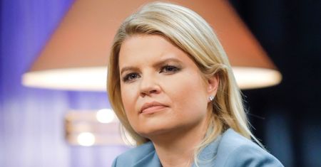 Marta Manowska nie wytrzymała. Pokazała SMS-a od kuriera. "To jakaś kpina"