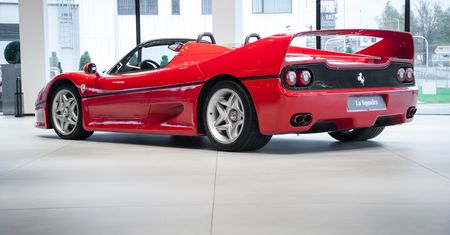 Oko w oko z Ferrari F50 w Katowicach. Warto spotykać swoich bohaterów