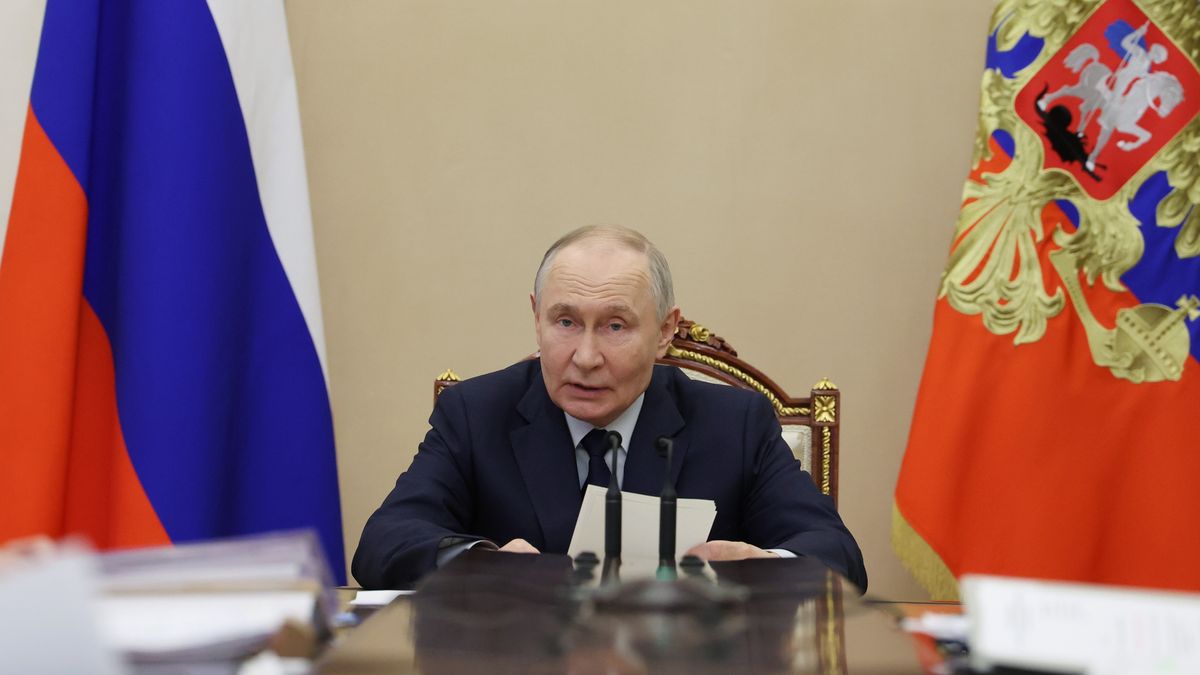 Russian President Vladimir Putin holds a meeting on economic issues at the Kremlin in Moscow, Russia, 03 February 2026. EPA/VYACHESLAV PROKOFYEV/SPUTNIK/KREMLIN POOL MANDATORY CREDIT Dostawca: PAP/EPA.