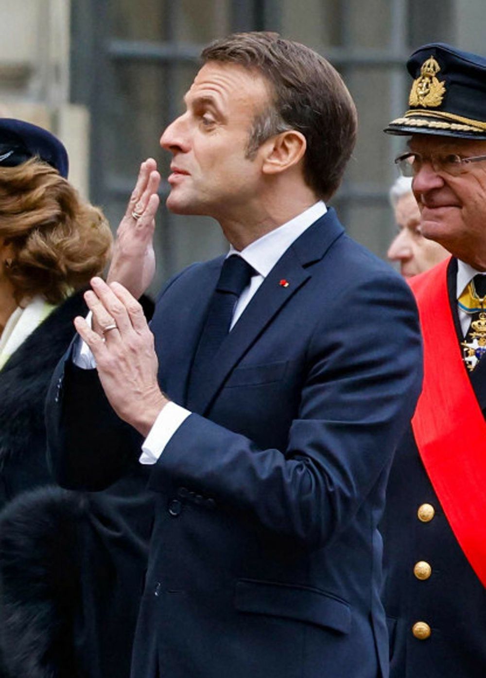Emmanuel i Brigitte Macron brylują na spotkaniu z królem i królową Szwecji