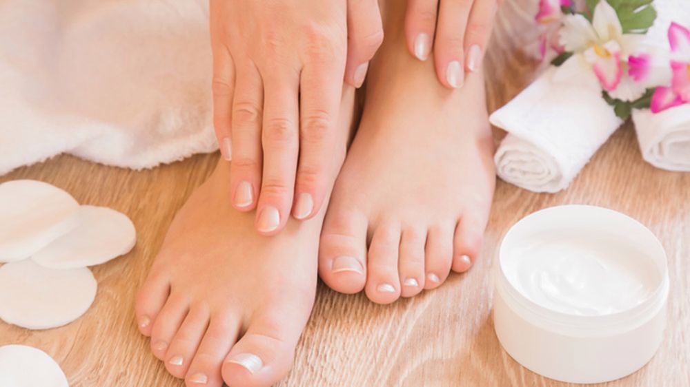 Codzienna pielęgnacja sprawi, że stopy będą miękkie i gładkie