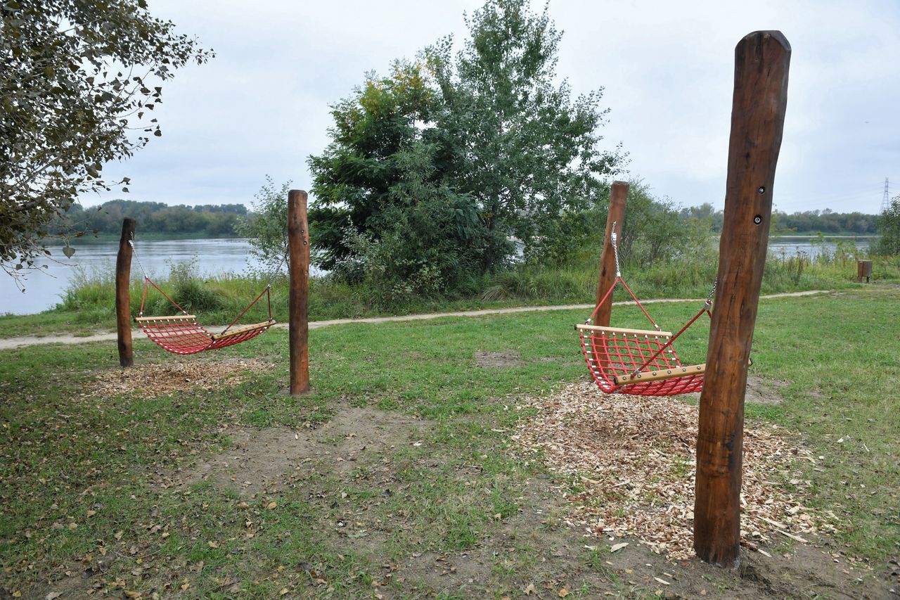 Warszawa. Plaża na Białołęce gotowa na jesień