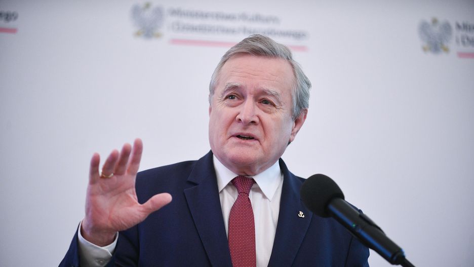 Gliński o słowach Tuska: tak odpowiada menel