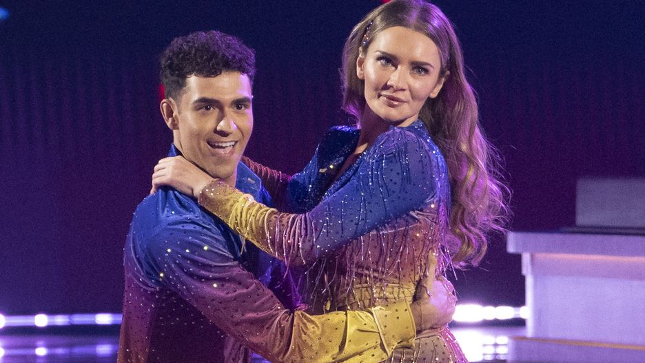 "Premiere - 3301"  "Dancing with the Stars" returns for an all-new star-studded season! Co-hosted by Alfonso Ribeiro and Julianne Hough, the series returns for season 33, featuring 13 new celebrities who are ready to hit the ballroom floor. TUESDAY, SEPT. 17 (8:00-10:00 p.m. EDT/PDT, 7:00-9:00 p.m. CDT), on ABC. (Disney/Eric McCandless)EZRA SOSA, ANNA DELVEY