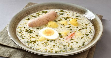 Babcia zawsze dodawała do żurku. Mówiła, że to kluczowy składnik