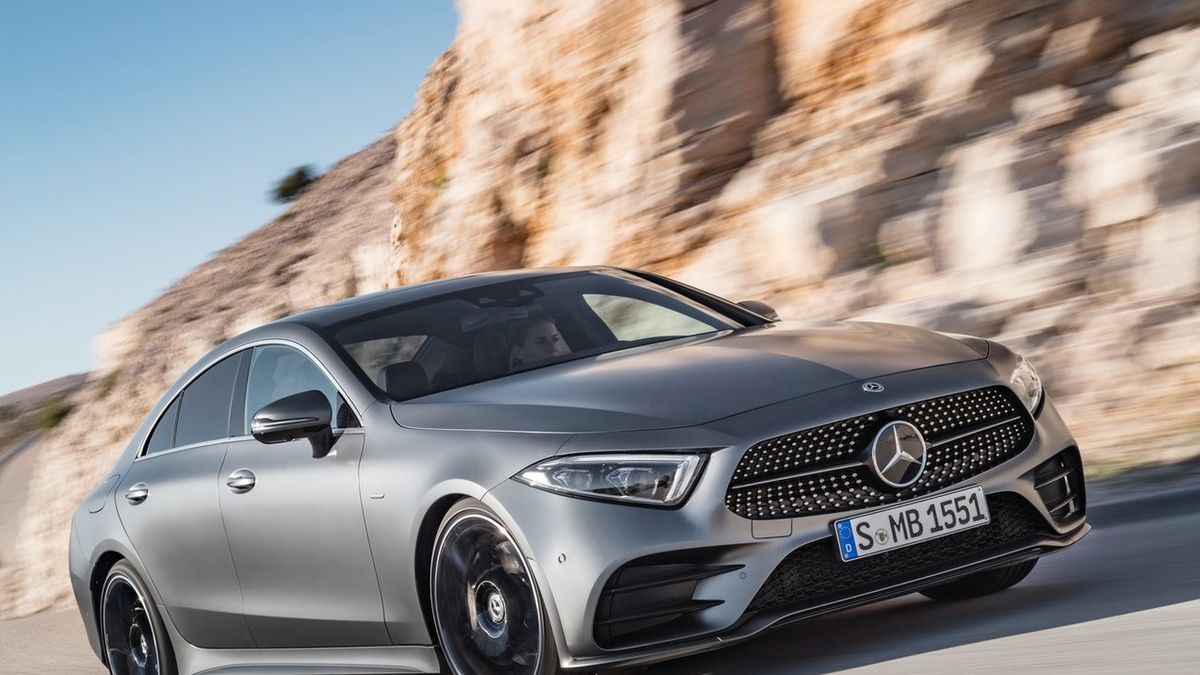 CLS zyskał nowe lakiery nadwozia i zaktualizowane multimedia.