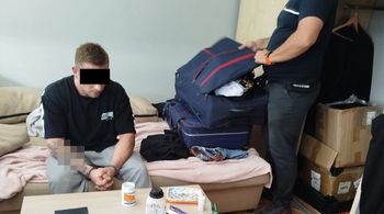 Warszawa: W mieszkaniu 31-latka znaleziono amfetaminę