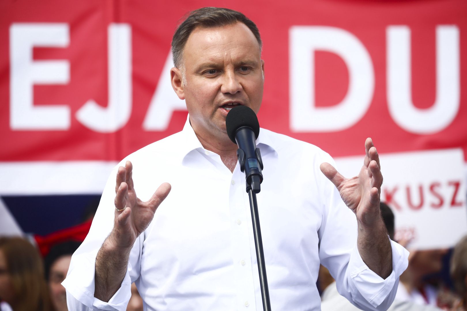 Andrzej Duda pochwalił polską policję. Fala oburzenia w sieci