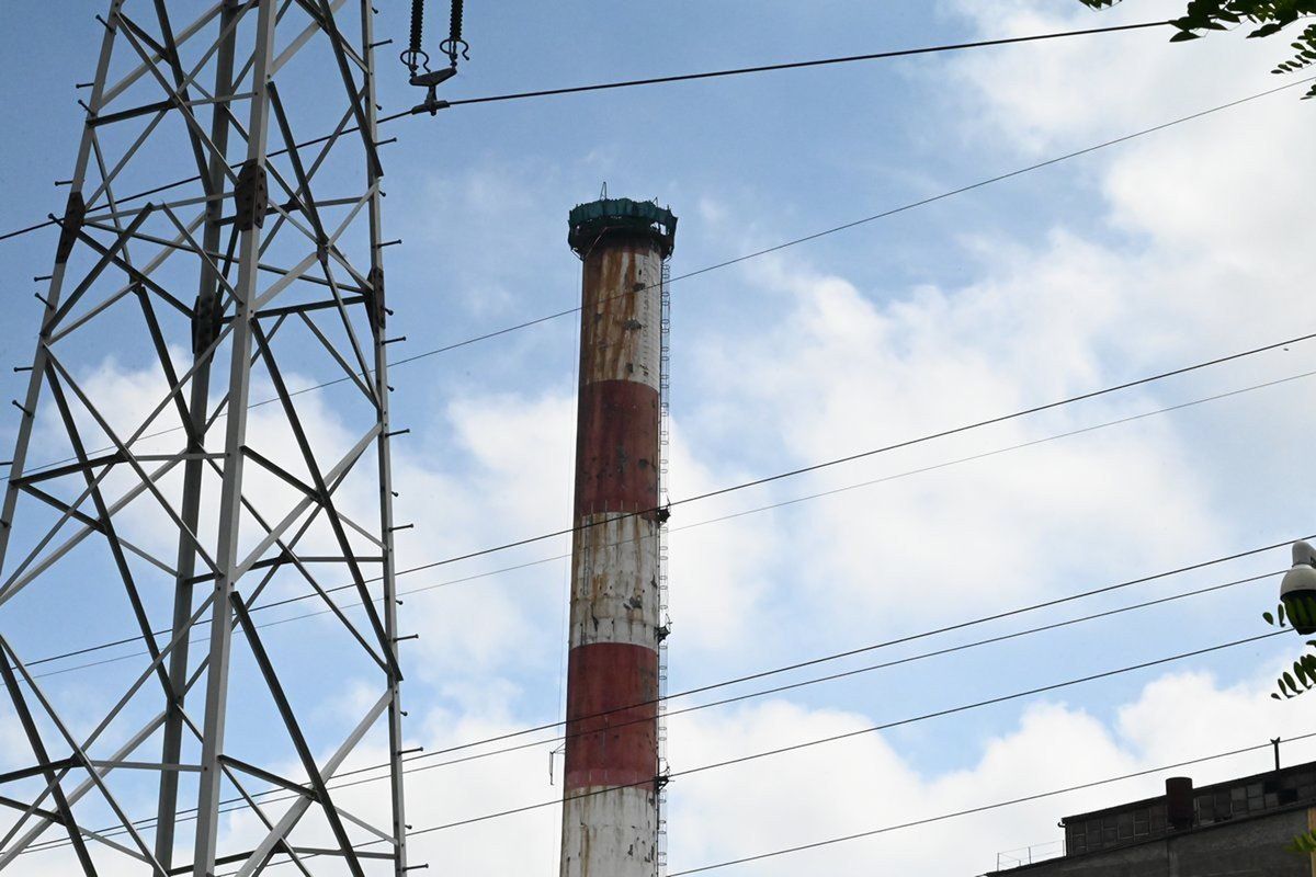 Za kilka miesięcy powinien zniknąć wysoki na 120 metrów komin nieczynnej Elektrowni Stalowa Wola