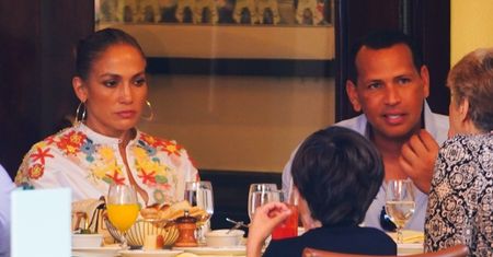 Jennifer Lopez i Alex Rodriguez jednak się NIE ROZSTALI? "Pracujemy nad niektórymi rzeczami"