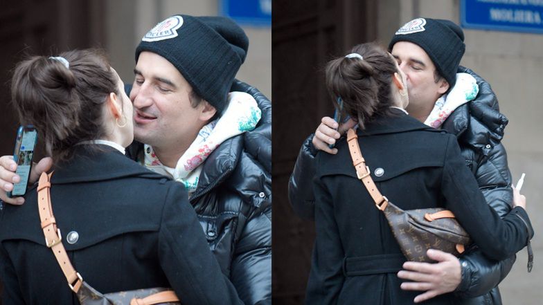 Marcela Leszczak i Misiek Koterski całują się na rodzinnym spacerze z synkiem