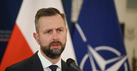 Szef MON uspokaja: Wojska USA zostają w Polsce