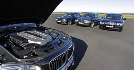 BMW świętuje 25 lat silnika V12!