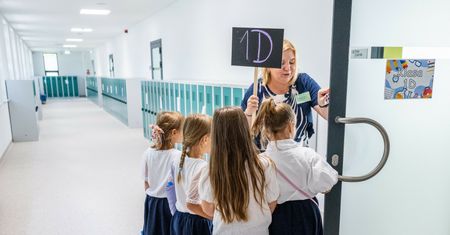 Dostaną blisko 3 tys. zł świadczenia "na wakacje". Bez żadnego wniosku