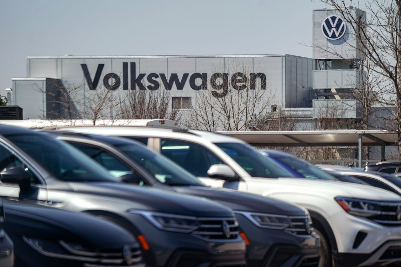 Germany faces Volkswagen crisis: Factory closures spark concern