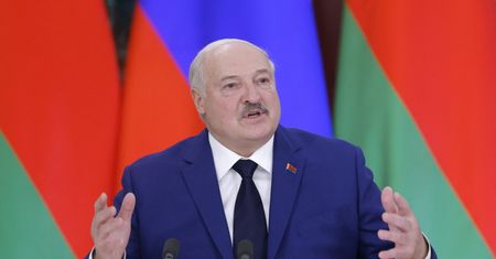 Łukaszenka krytykuje Polskę. Nazywa Dudę "kukłą i zabawką"