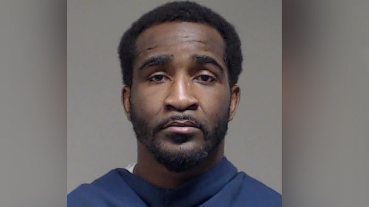 Geoff Neal aresztowany (zdjęcie udostępnione przez amerykańską policję)