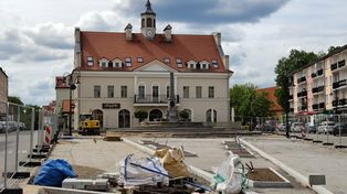 Ostróda: Plac Tysiąclecia zmienia swoje oblicze. Widać już pierwsze efekty