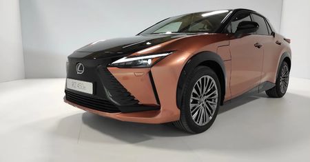 Lexus RZ 450e - Ceny, wyposażenie i dane techniczne nowego elektryka