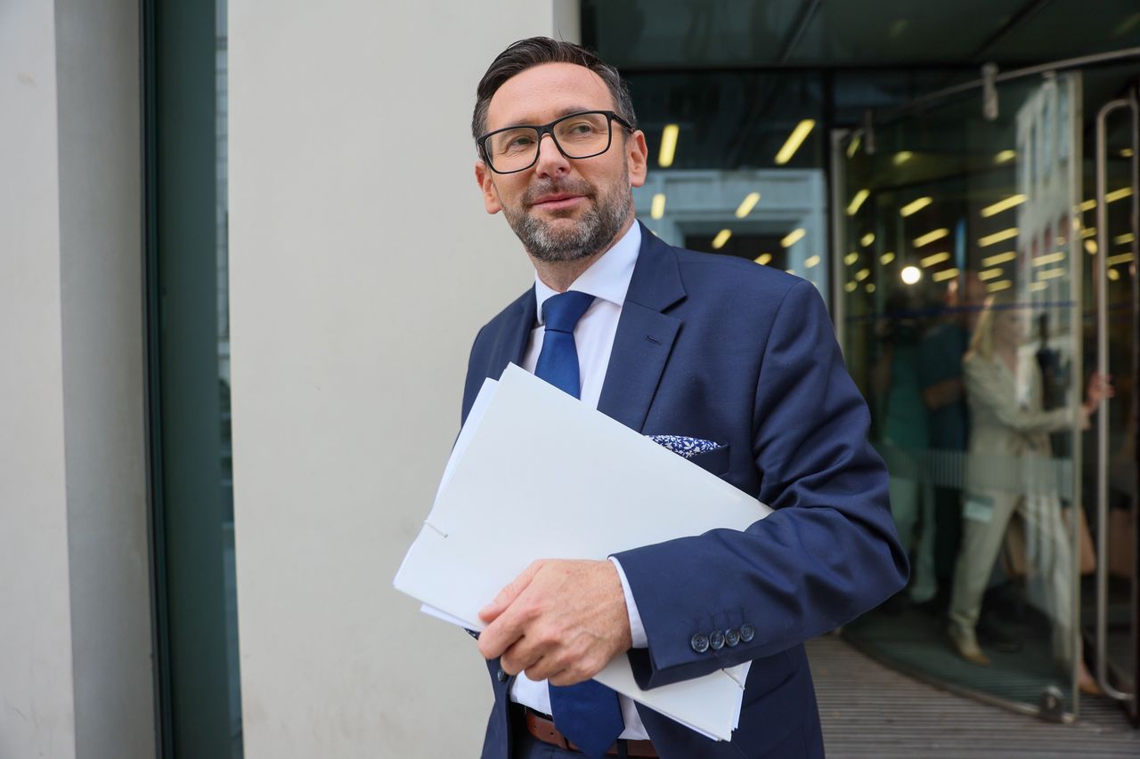 Czarne chmury nad Obajtkiem. Bodnar podpisał wniosek