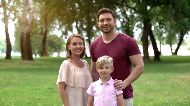 Ile wynosi zasiłek opiekuńczy? Dowiedz się więcej o przysługujących prawach