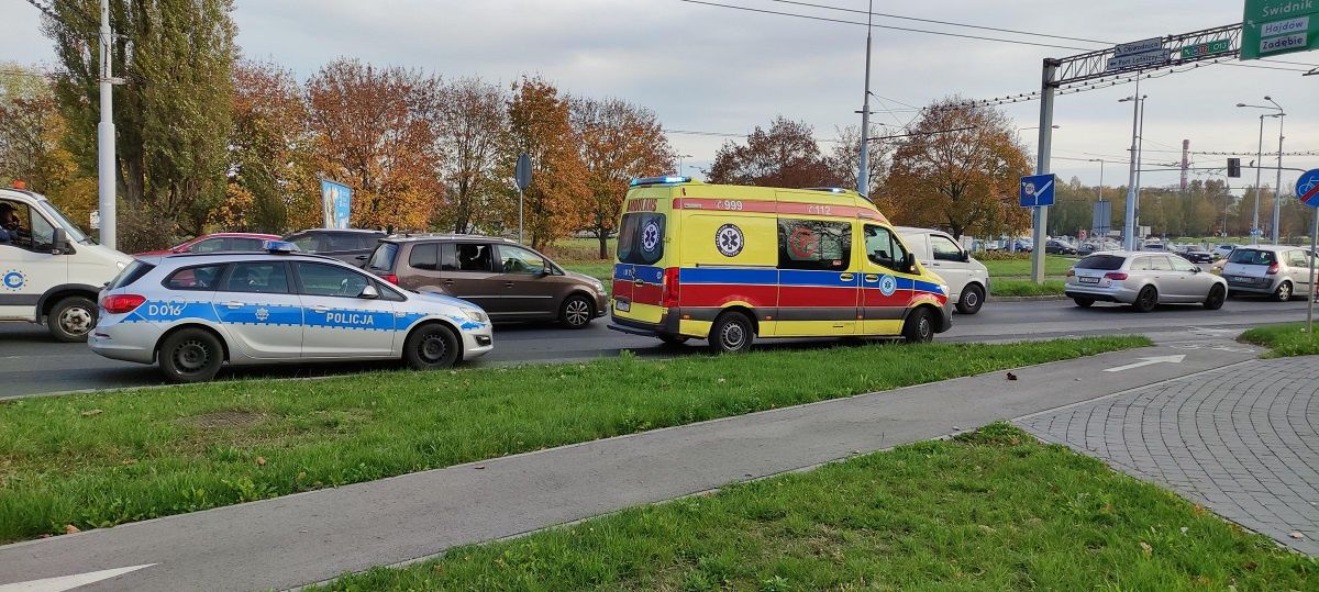 Karambol pięciu aut na al. Andersa w Lublinie