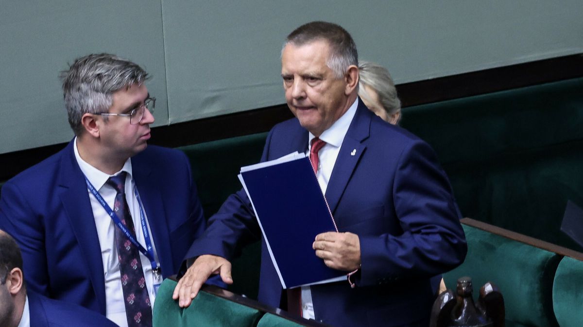 "Bardzo poważna kontrola". Marian Banaś: tysiące obywateli straciło oszczędności