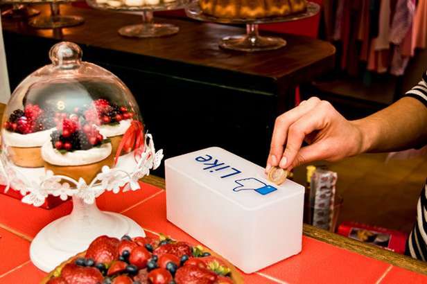 Facebook nowym pomysłem restauratorów na większe napiwki. Lubisz to? 3