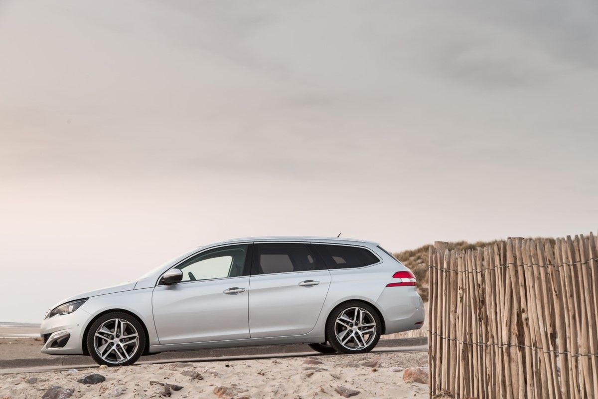Peugeot 308 SW 1,2 e-THP 130 - pierwsza jazda [galeria] 62